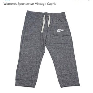 Nike- Womens Gym Vintage Sport Casual Capris